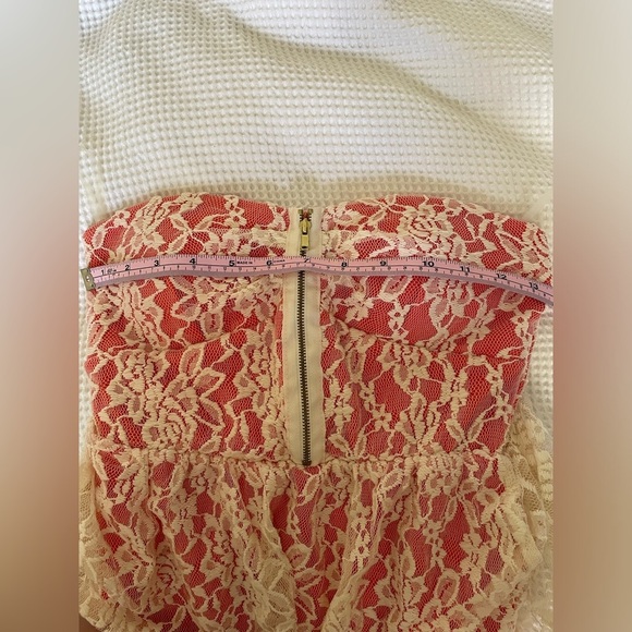 Ice Coral and White Lace Tube mini Dress with zipper detail New with tags Small - Picture 5 of 7